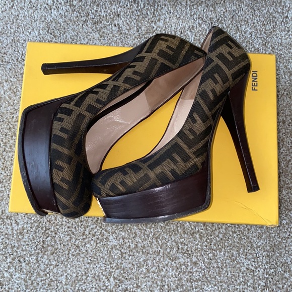 Fendi Pumps - Picture 5 of 14